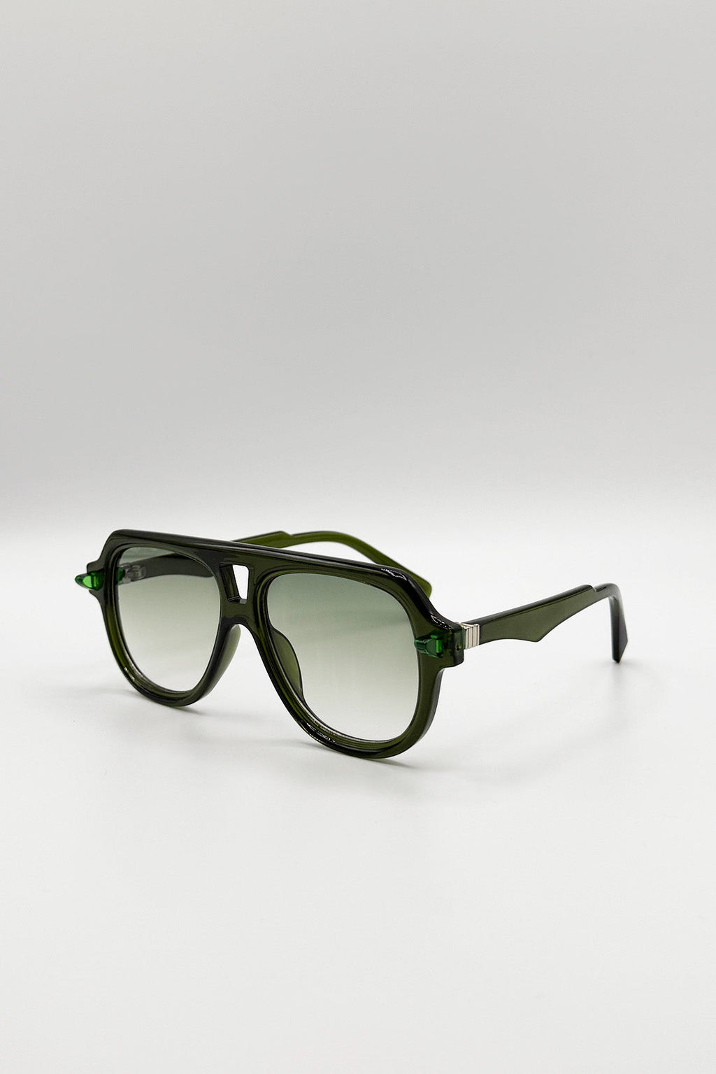 Bold Navigator Sunglasses in Green