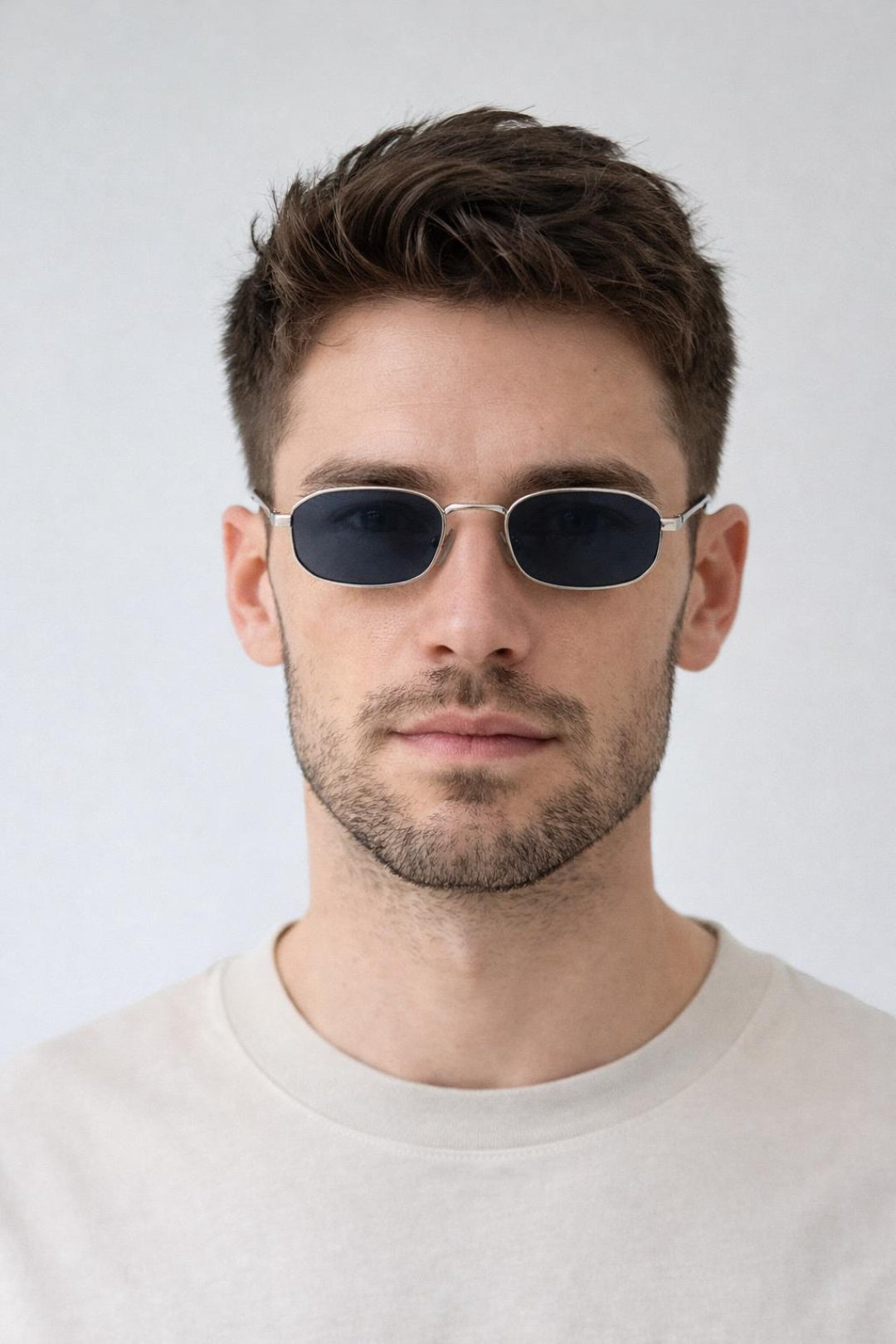 Slim Oval Metal Frame Sunglasses In Silver Black