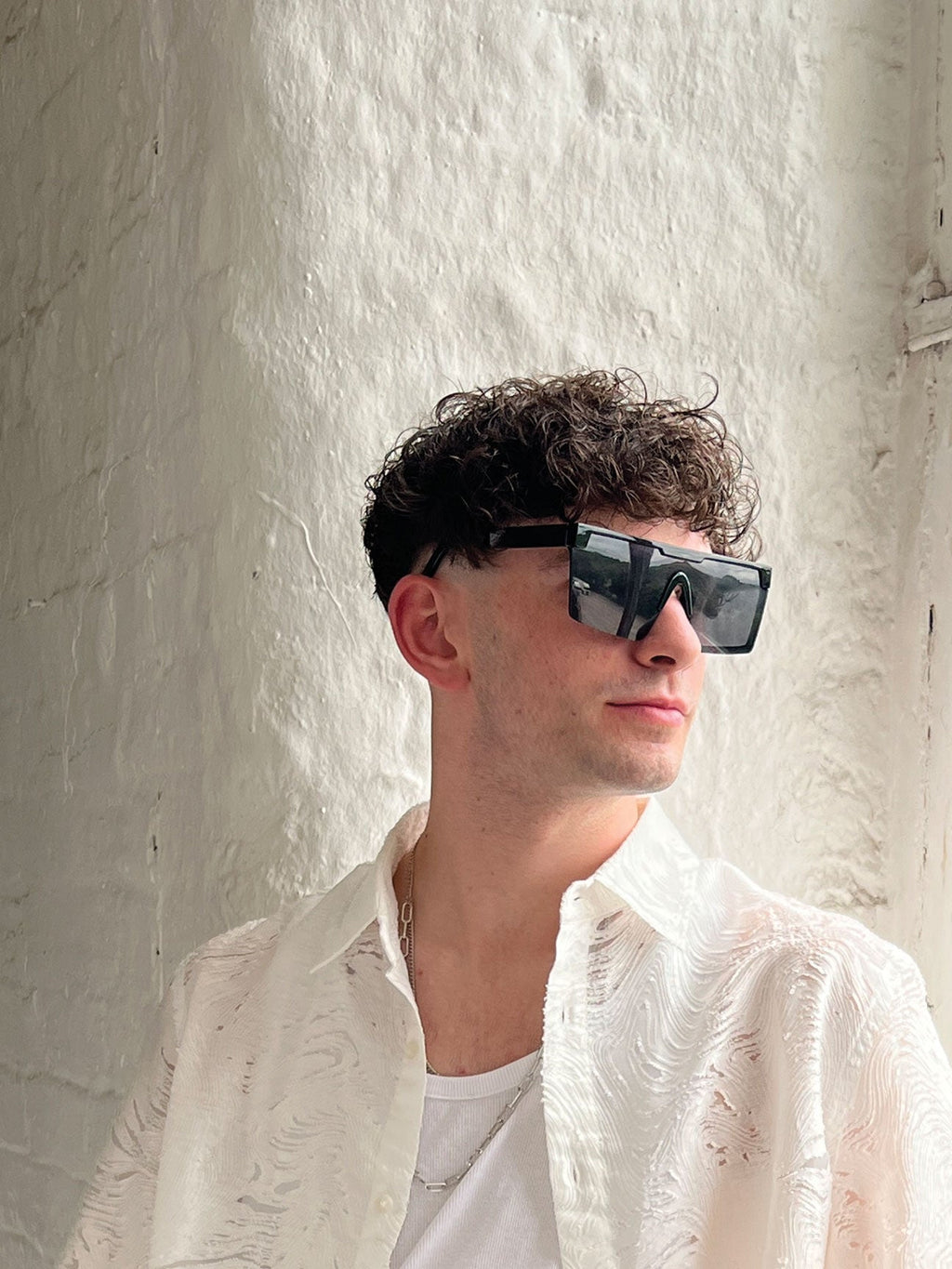 Black Shape_Oversized Flat Top Square Frame Sunglasses