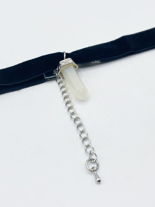 Natural Crystal Point Charm Black Velvet Choker Necklace