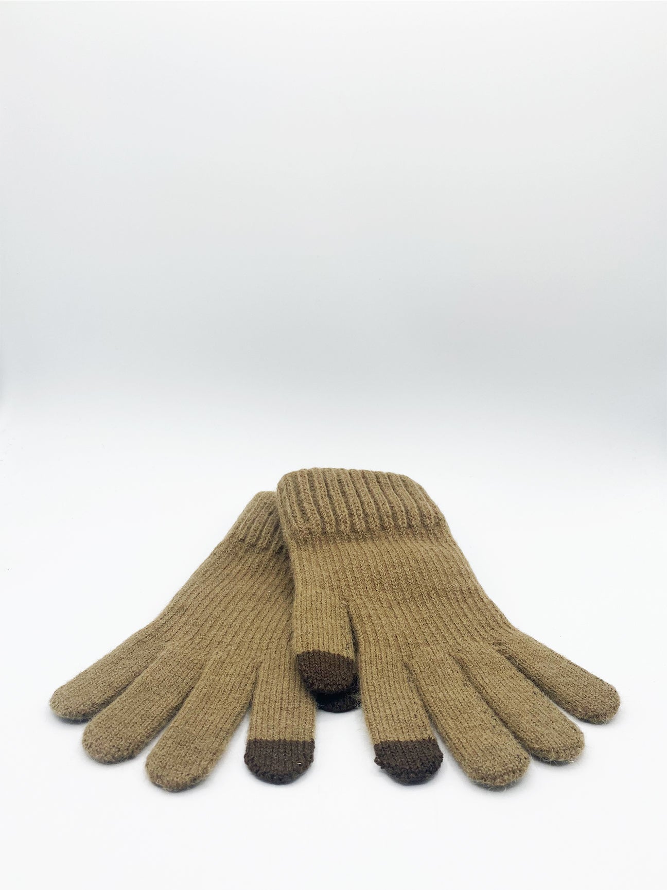 Plain Knitted Gloves in Beige