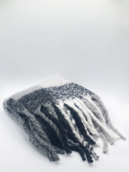 Check Blanket Scarf in Black and White