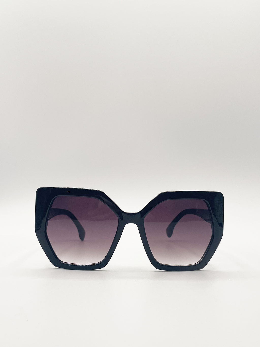 Black Shape_Oversized Cat Eye Sunglasses with Black Lenses