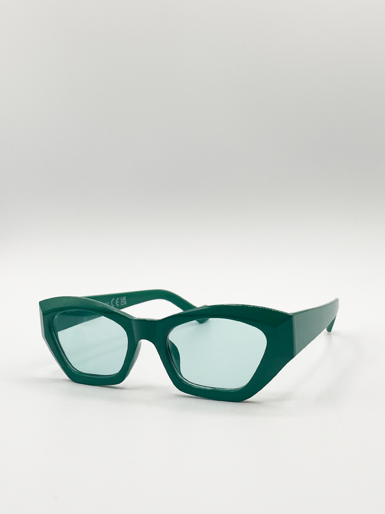 Green Angular Cat Eye Ssugnlasses with Green Lenses