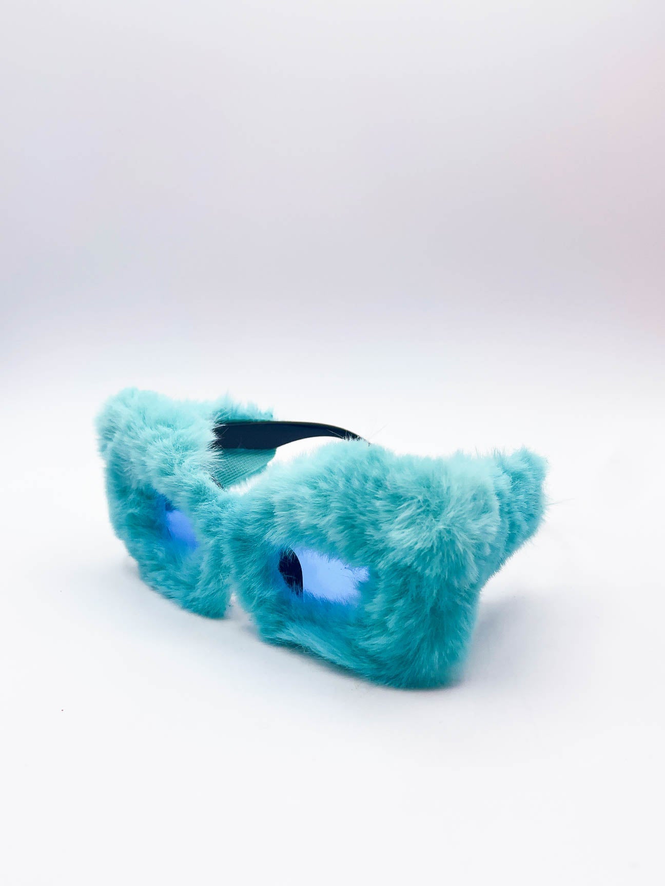 Faux fur novelty sunglasses in blue