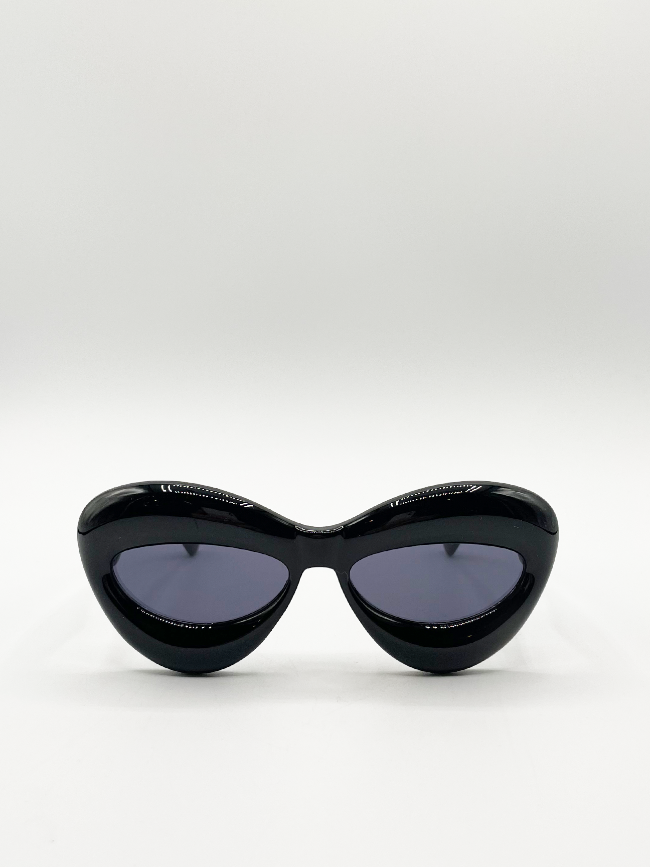 Chunky sunglasses in black