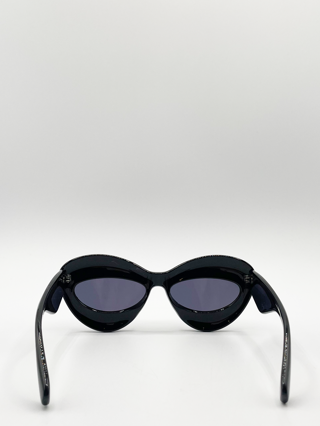 Chunky sunglasses in black