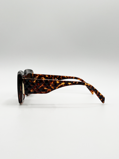 Oversized Square Sunglasses with Diamond Check Print Arm