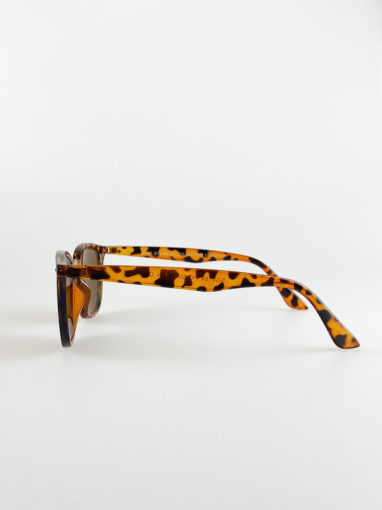 Tortoise Shell Wayfarer Sunglasses