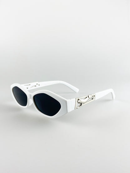 Cateye sunglasses in white with panther badge