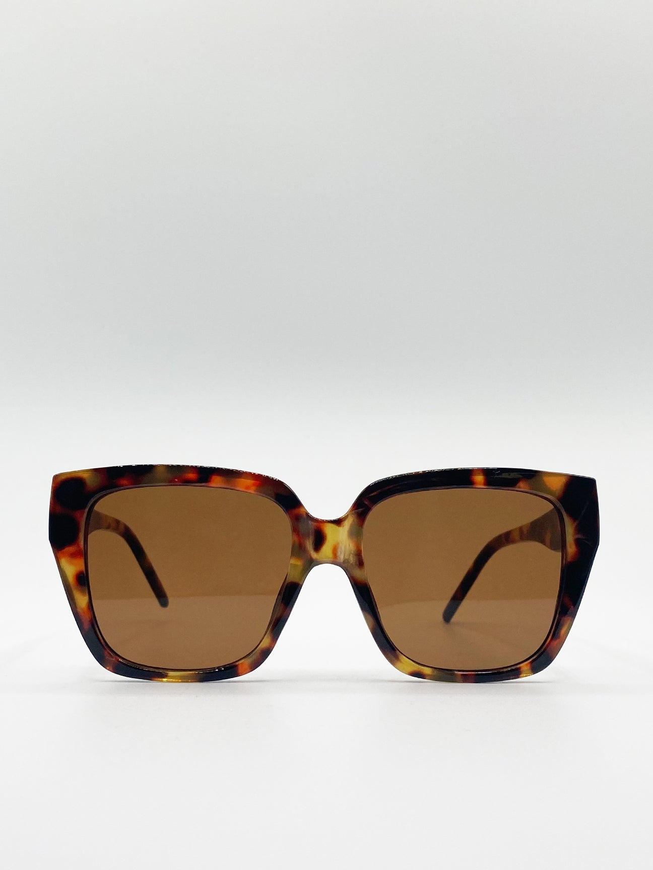 Oversized Cateye Sunglasses In Tortoise Shell