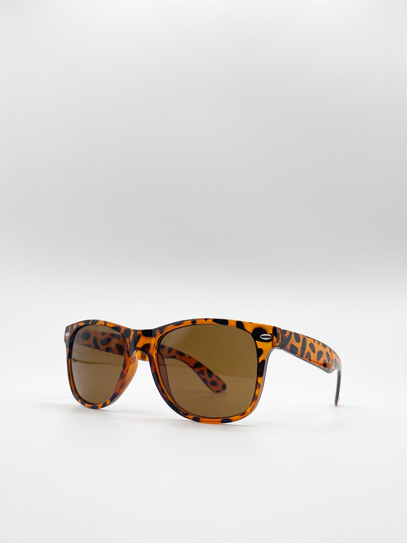Tortoiseshell Wayfarer Sunglasses with Brown Lenses