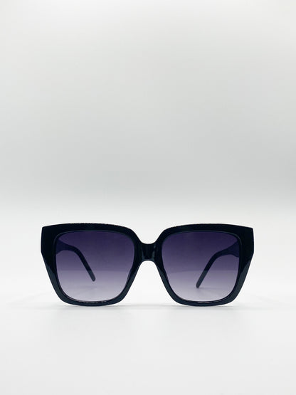 Cateye Sunglasses In Black