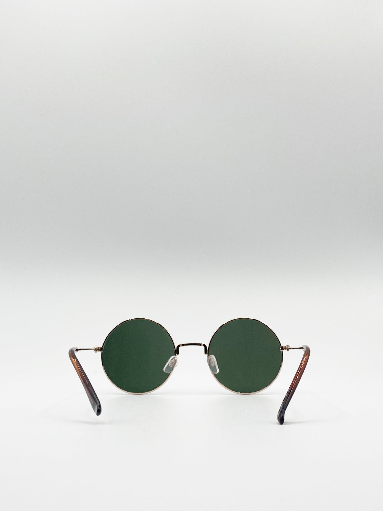 Green tinted outlet sunglasses