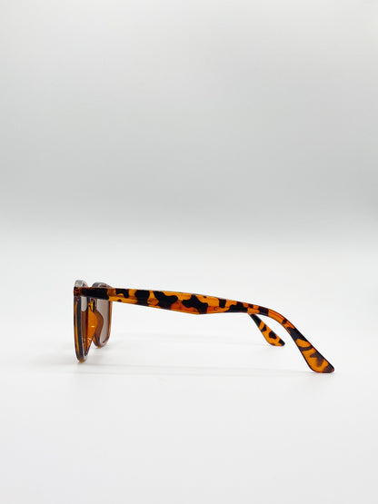 Brown Classic Preppy Square Sunglasses With Key Hole Nosebridge