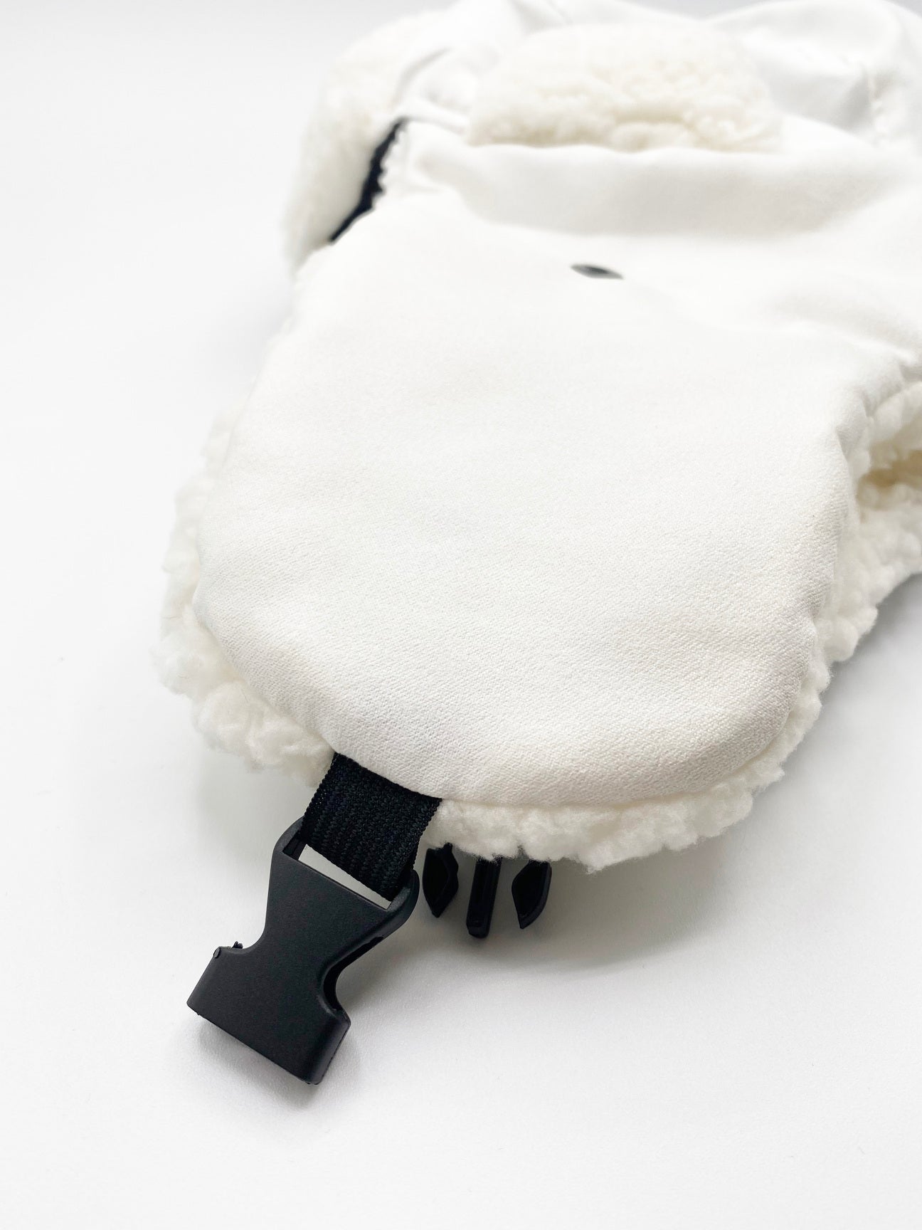 Trapper Hat In White