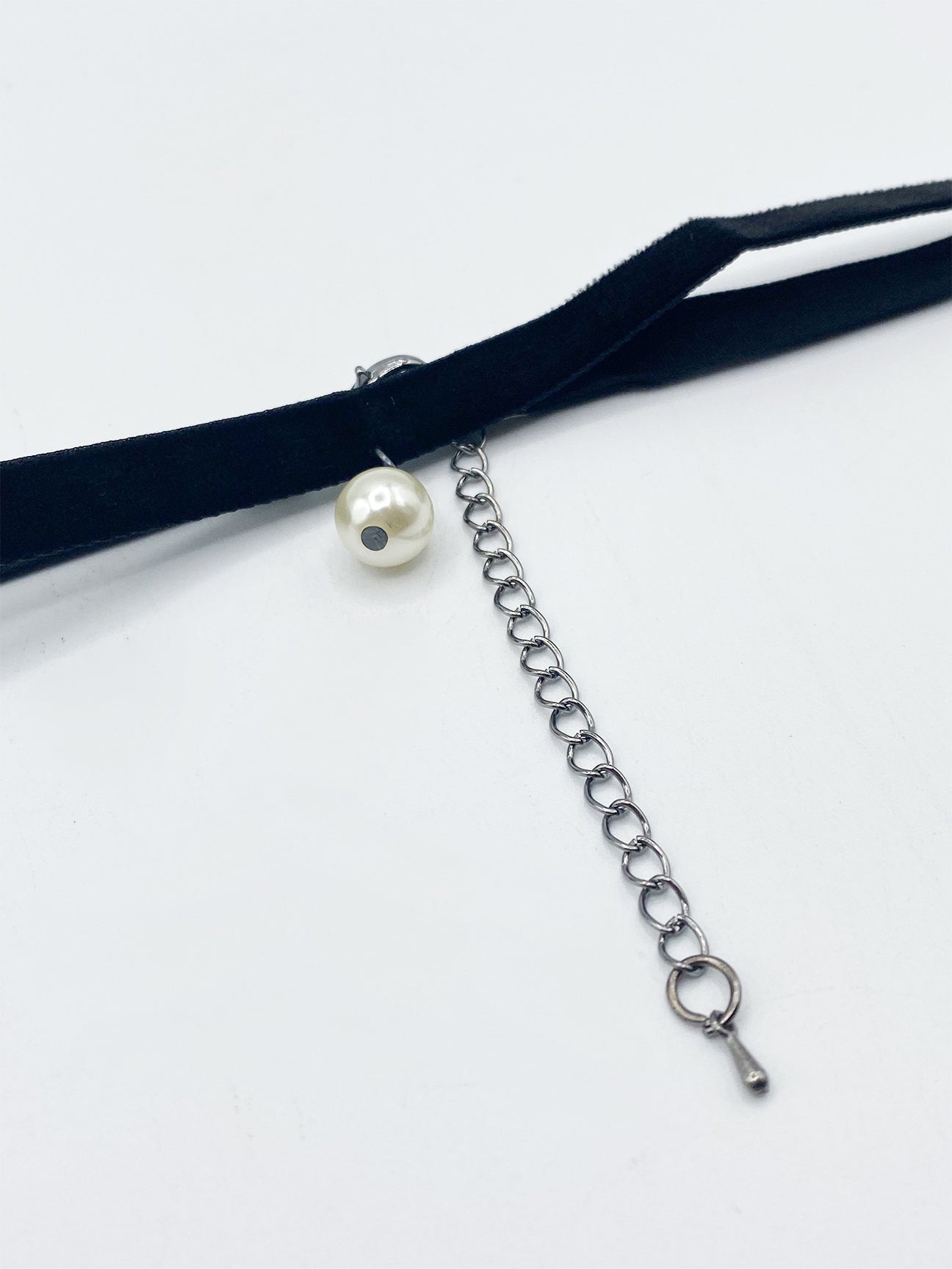 Black Faux Velvet Choker Necklace With Faux Pearl Charm
